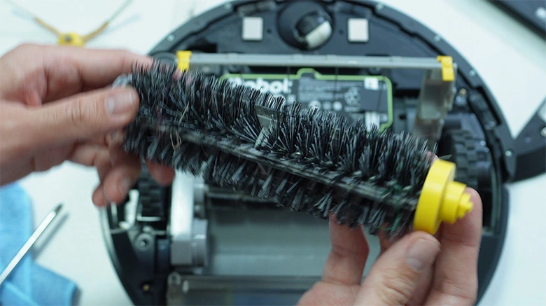 Roomba 675 brush