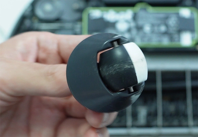 Roomba 675 castor wheel