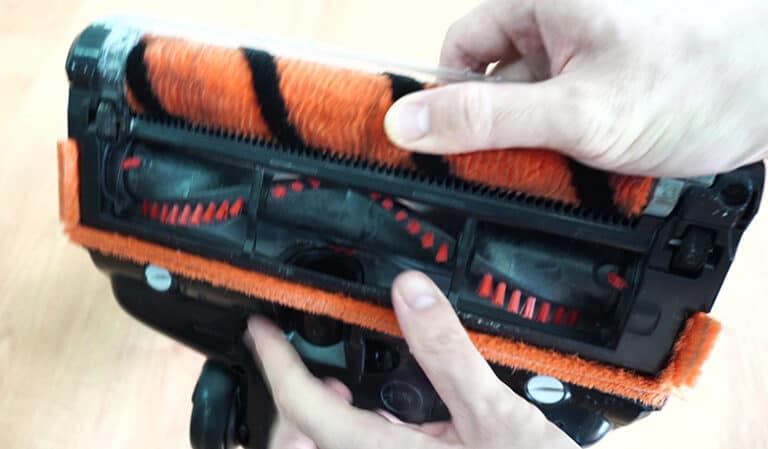 shark vacuum remove roller